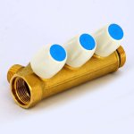 Коллектор Teimme латунный 3/4"x1/2" ВН 36мм с вентилями 3 выхода 1860035