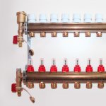 Коллекторная группа из латуни с расходомерами Imperial 1"x3/4" ЕК 6 выходов 811.06