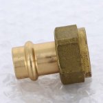 Медная пресс муфта с накидной гайкой 15-3/4" ВР (плоская прокл.) Viega Profipress 265663