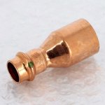 Медная пресс муфта переходная однораструбная 28-15 Viega Profipress 296469