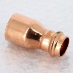 Медная пресс муфта переходная однораструбная 35-22 Viega Profipress 296452