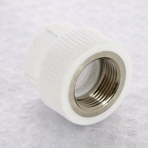 Муфта полипропиленовая Pro Aqua комбинированная 32х1" ВР PA22018P