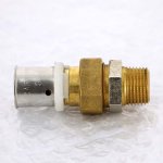 Муфта пресс Uni-Fitt 20x1/2" НР с разъемным соединением 715G7200