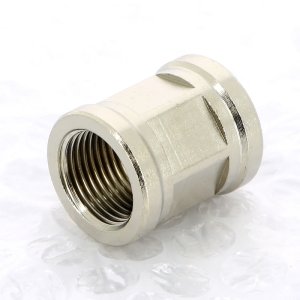 Муфта резьбовая латунная Uni-Fitt 3/8" ВР никелированная 602N1100