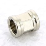 Муфта резьбовая латунная Uni-Fitt 3/8" ВР никелированная 602N1100