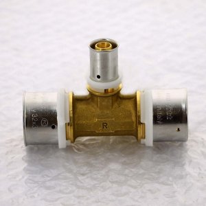 Тройник редукционный пресс Uni-Fitt 32x16x32 706G9690