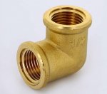 Угол резьбовой латунный Uni-Fitt 1/2" ВР 610G2200