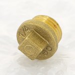 Заглушка резьбовая латунная Uni-Fitt 1/4" НР с квадратом 608G0000